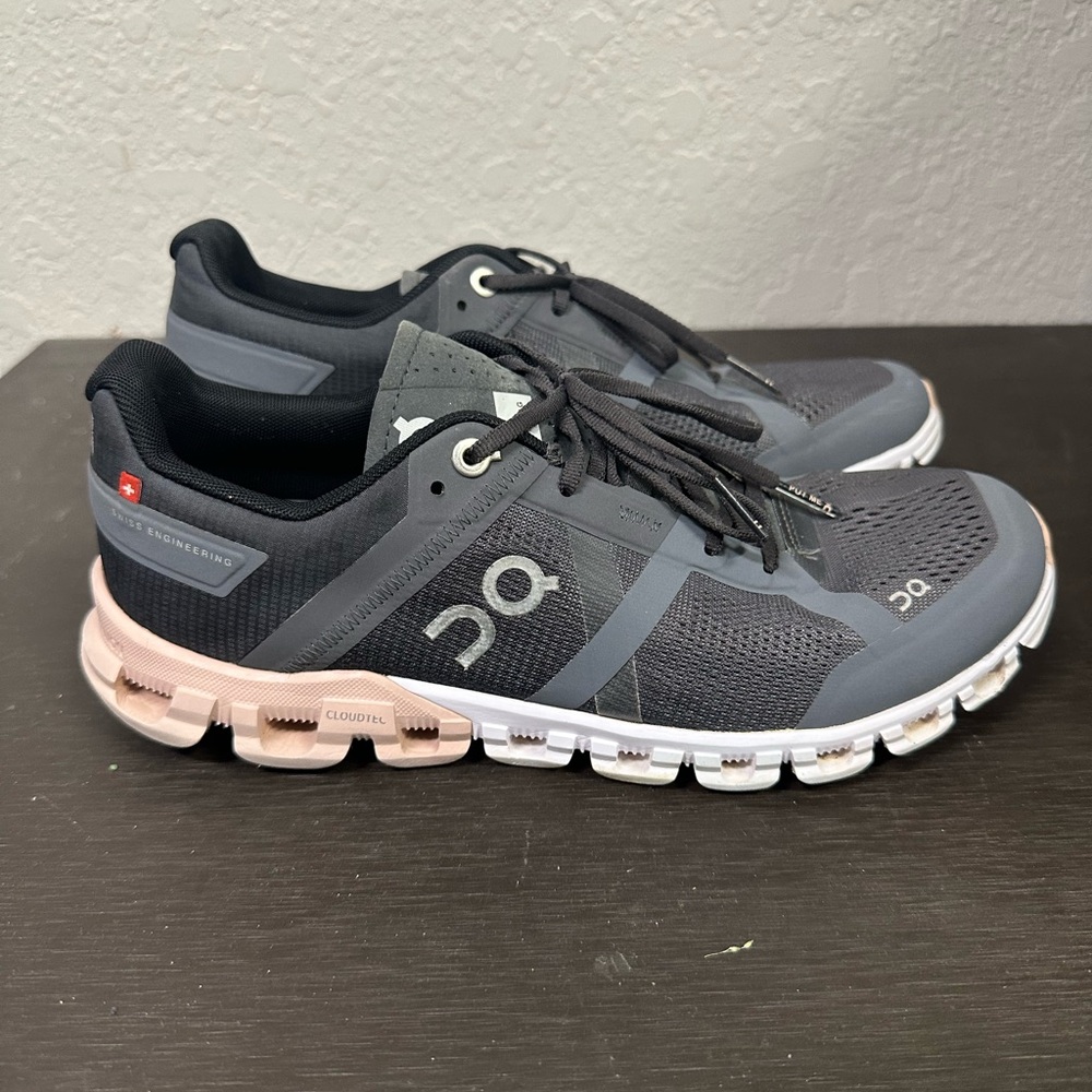 On cloud size 8 women